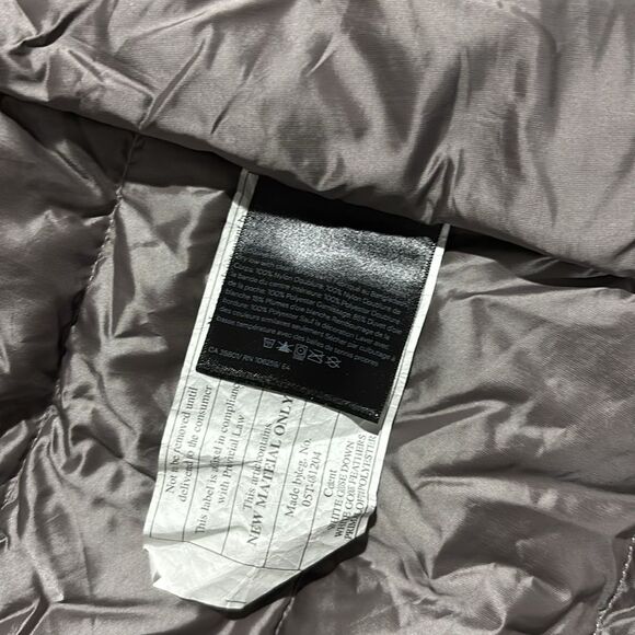 Lululemon Brave the Cold Vest - Picture 7 of 13